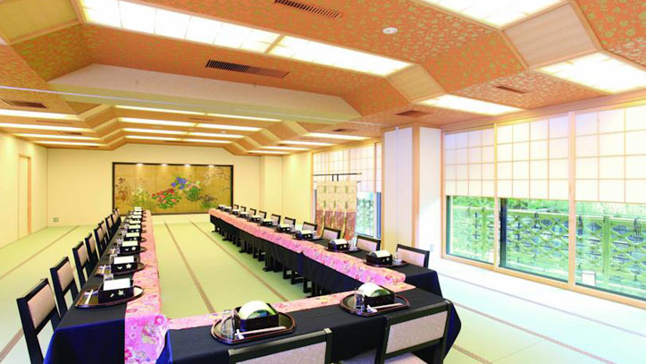 Salle de banquet du ryokan Matsui Honkan