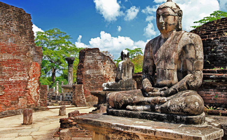 Sri-lanka-Polonnaruwa-temple-slide