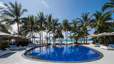 akyra-beach-club-phuket-swimmingpool