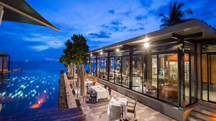 aleenta-phuket-resort-restaurant