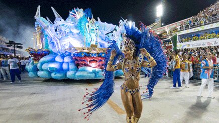 carnaval-parade-danseuse-rio-de-janeiros