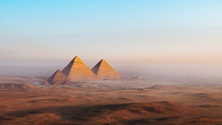 egypte-pyramides-vue-loin