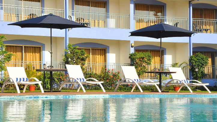 Piscine Baywatch Resort Goa Inde