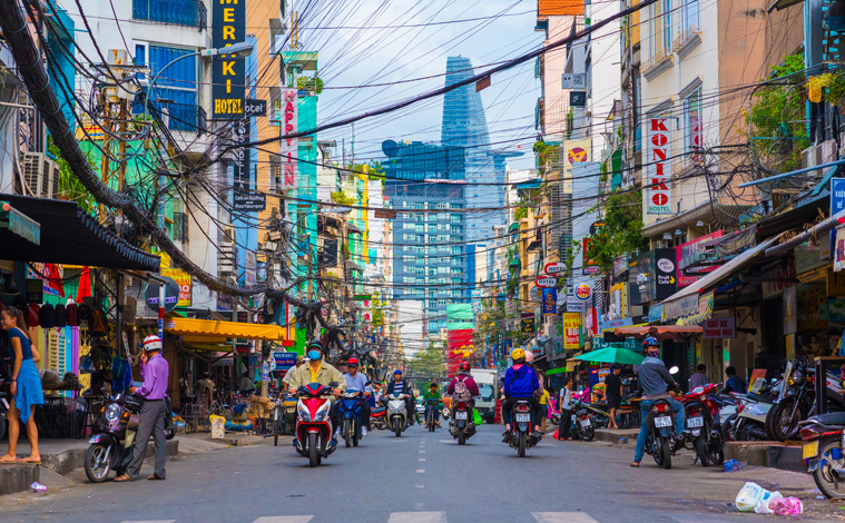 rue-centre-ville-saigon-vietnam-upload