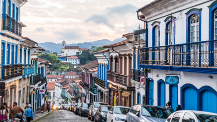 rue-maisons-jour-ouro-preto-minas-geraiss