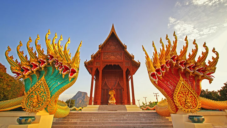 thailande serpents pagode rouge