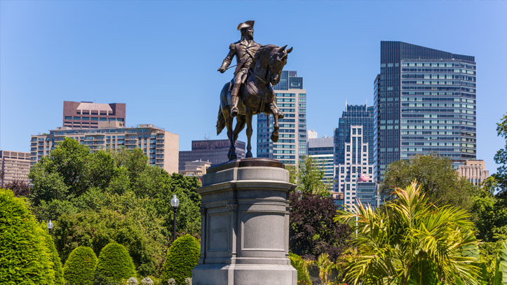 Boston Parc Washington Statue