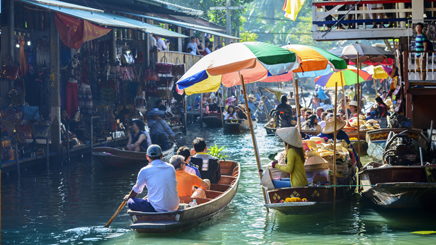 Thailande rivière bateau touriste 